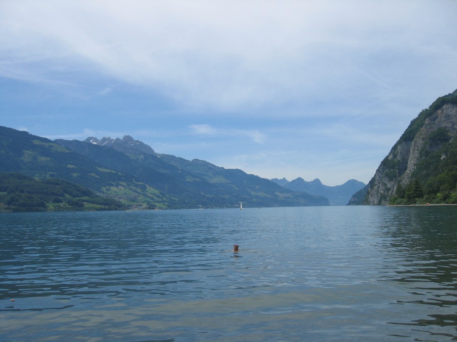lac de Walensee en Suisse